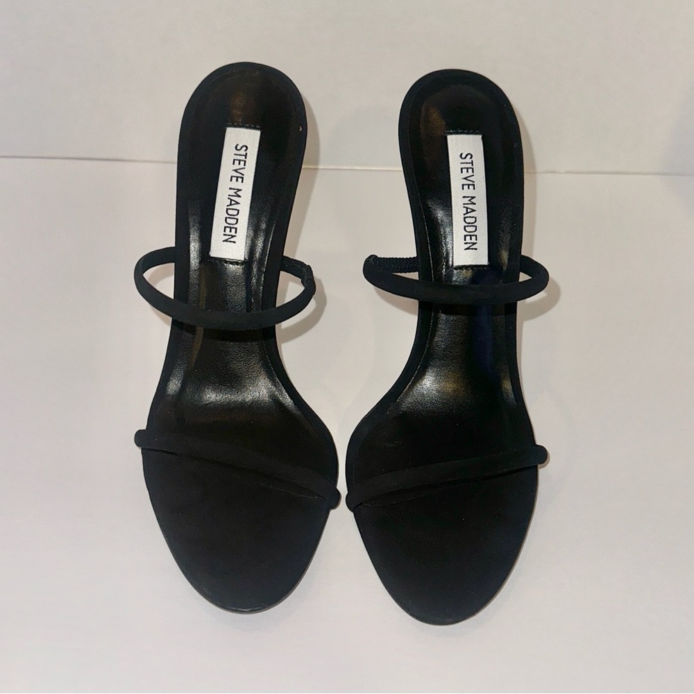 Steve Madden Sexy & Simply Elegant Black Suede Heels